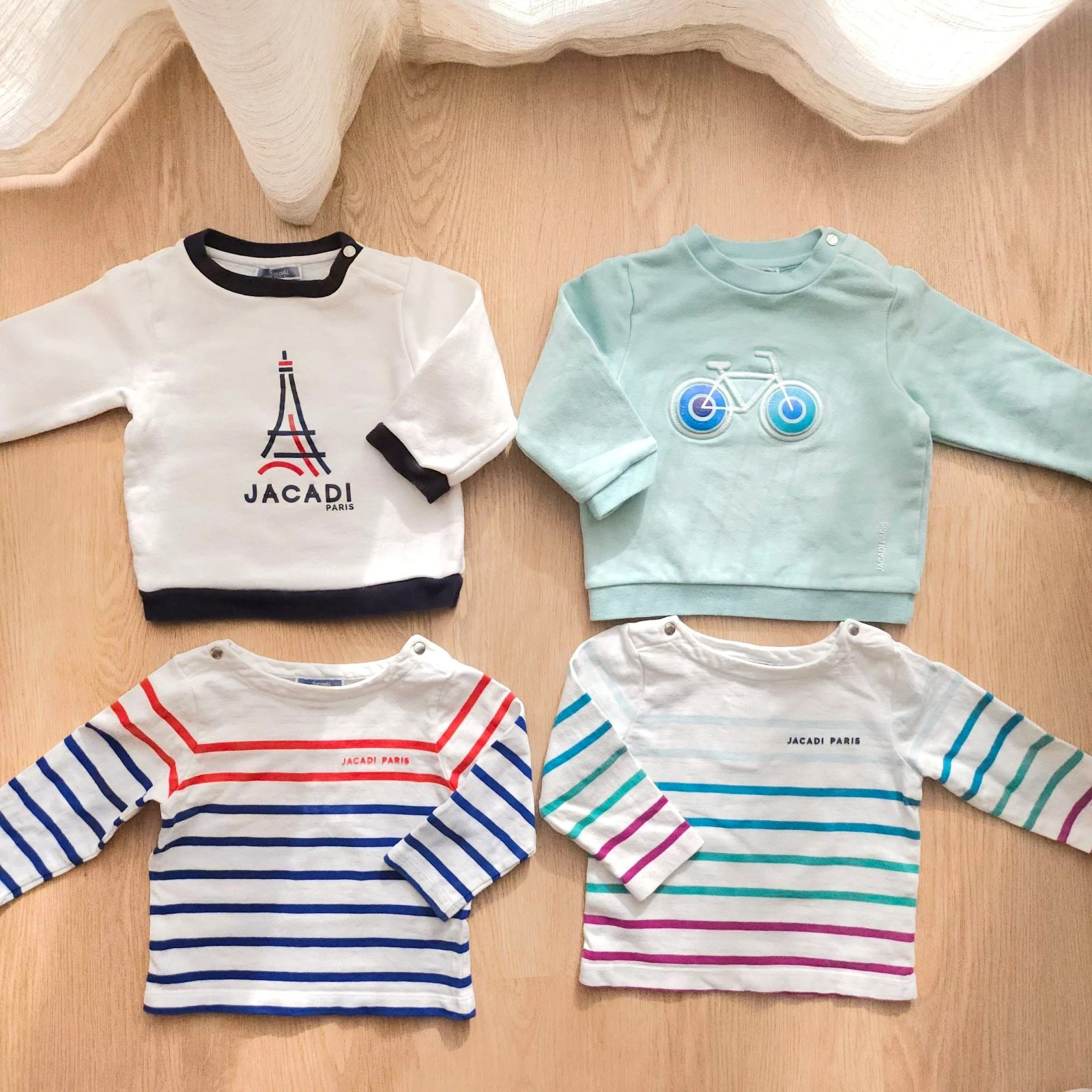Jacadi lot de 4 hauts sweat t-shirt pull